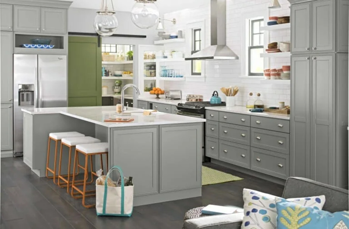 10 Decorating Mistakes That Make A Kitchen Look Smaller