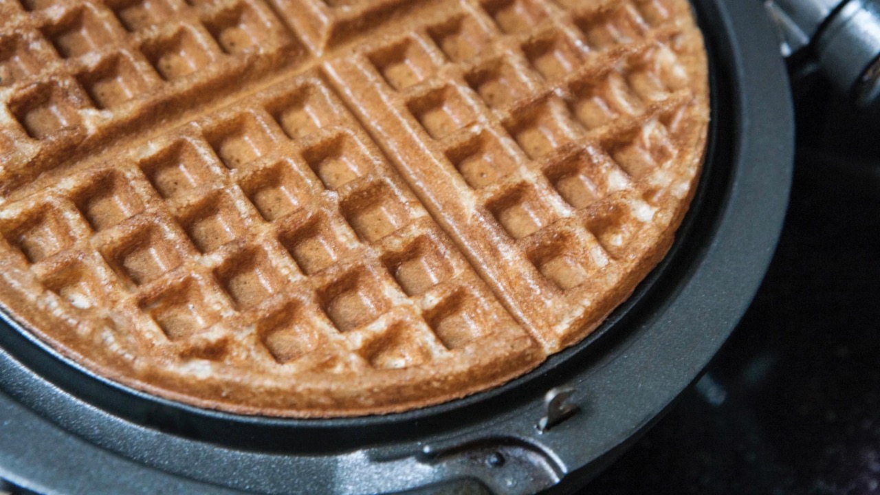 11 Unbelievable Traditional Waffle Iron For 2024