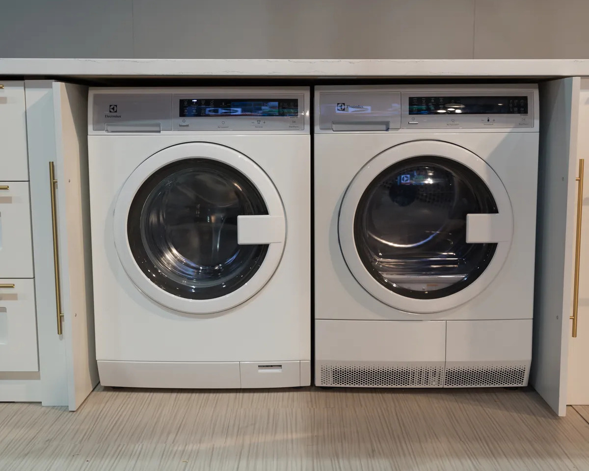12 Best Mini Washer Dryer Combo For 2024