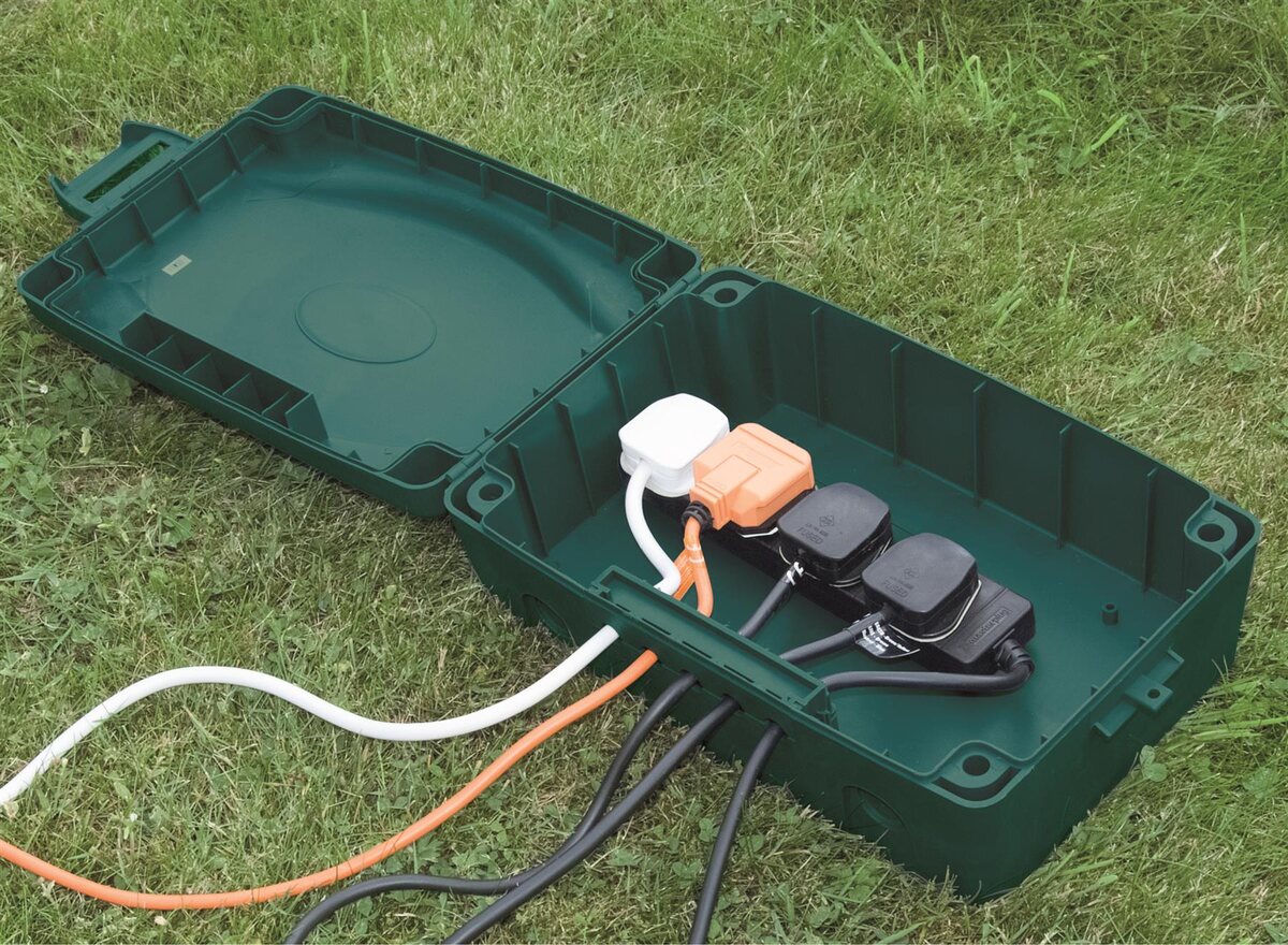 13 Best Outdoor Waterproof Electrical Box for 2024