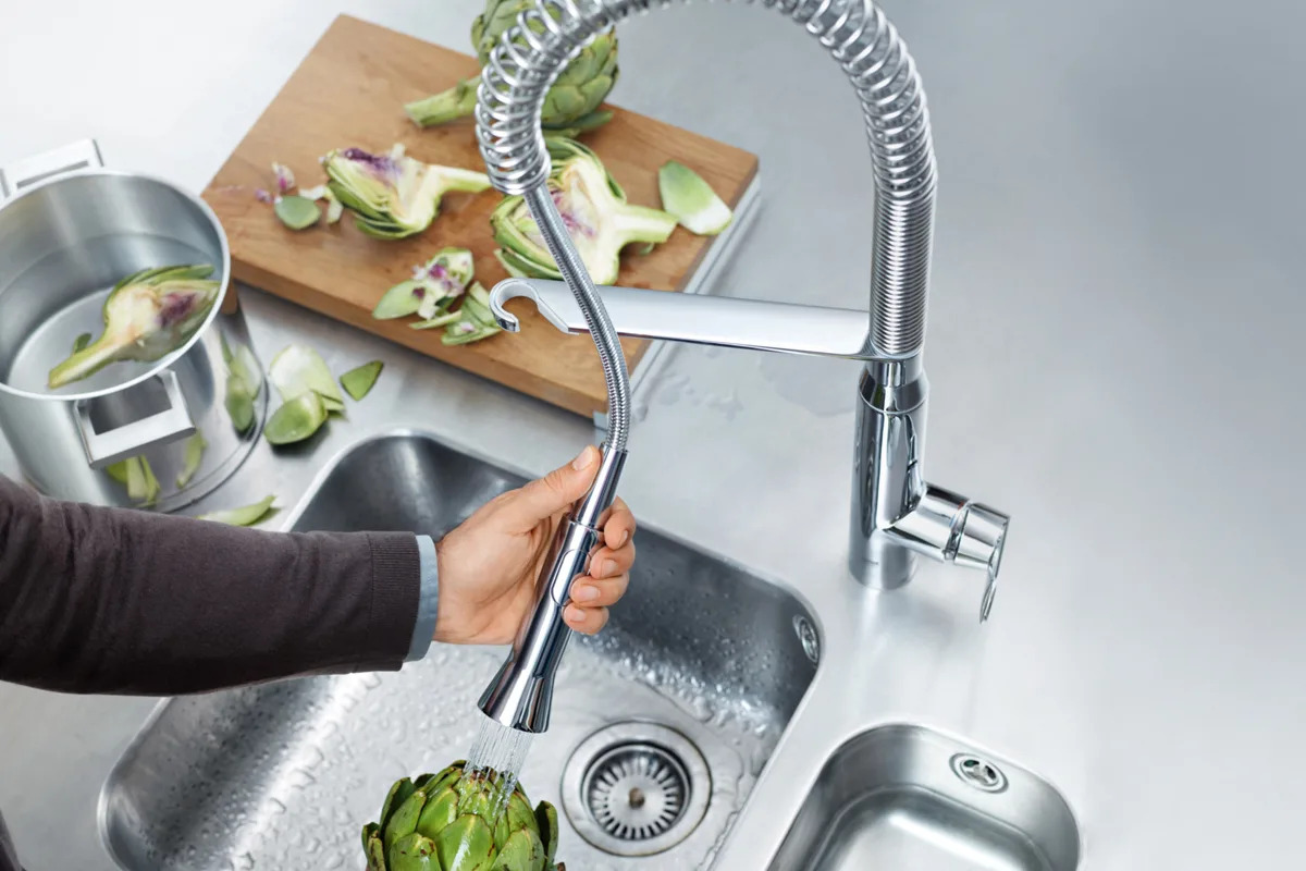 pull out kitchen faucet installation        <h3 class=