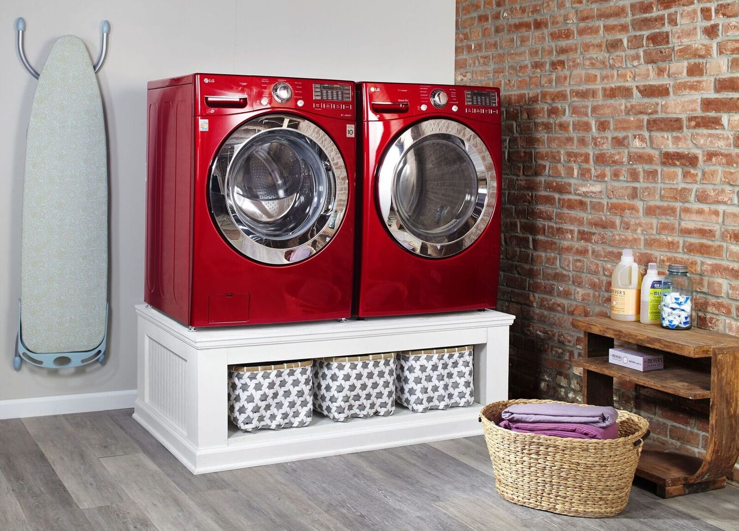  BLACK+DECKER BWDS Washer Dryer Stacking Rack Stand, White :  Appliances