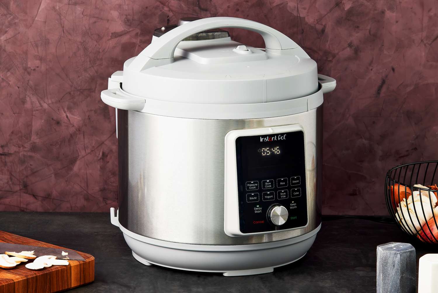  Instant Pot Duo Plus 9-in-1 Electric Pressure Cooker,  Sterilizer, Slow Cooker, Rice Cooker, Steamer, 8 Quart, 15 One-Touch  Programs & Ceramic Non Stick Interior Coated Inner Cooking Pot 8 Quart: Home