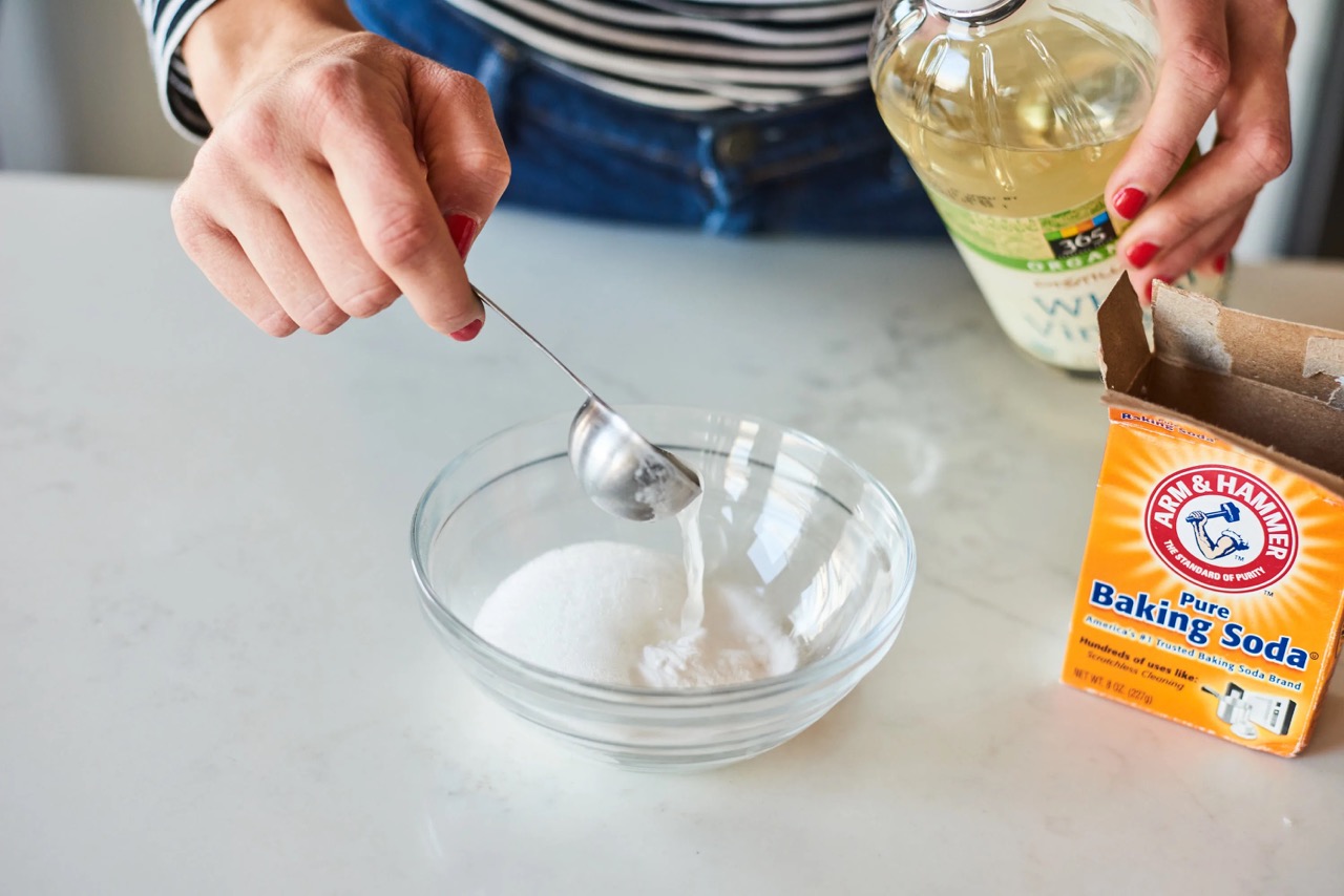 15 Things You Can Clean With Baking Soda