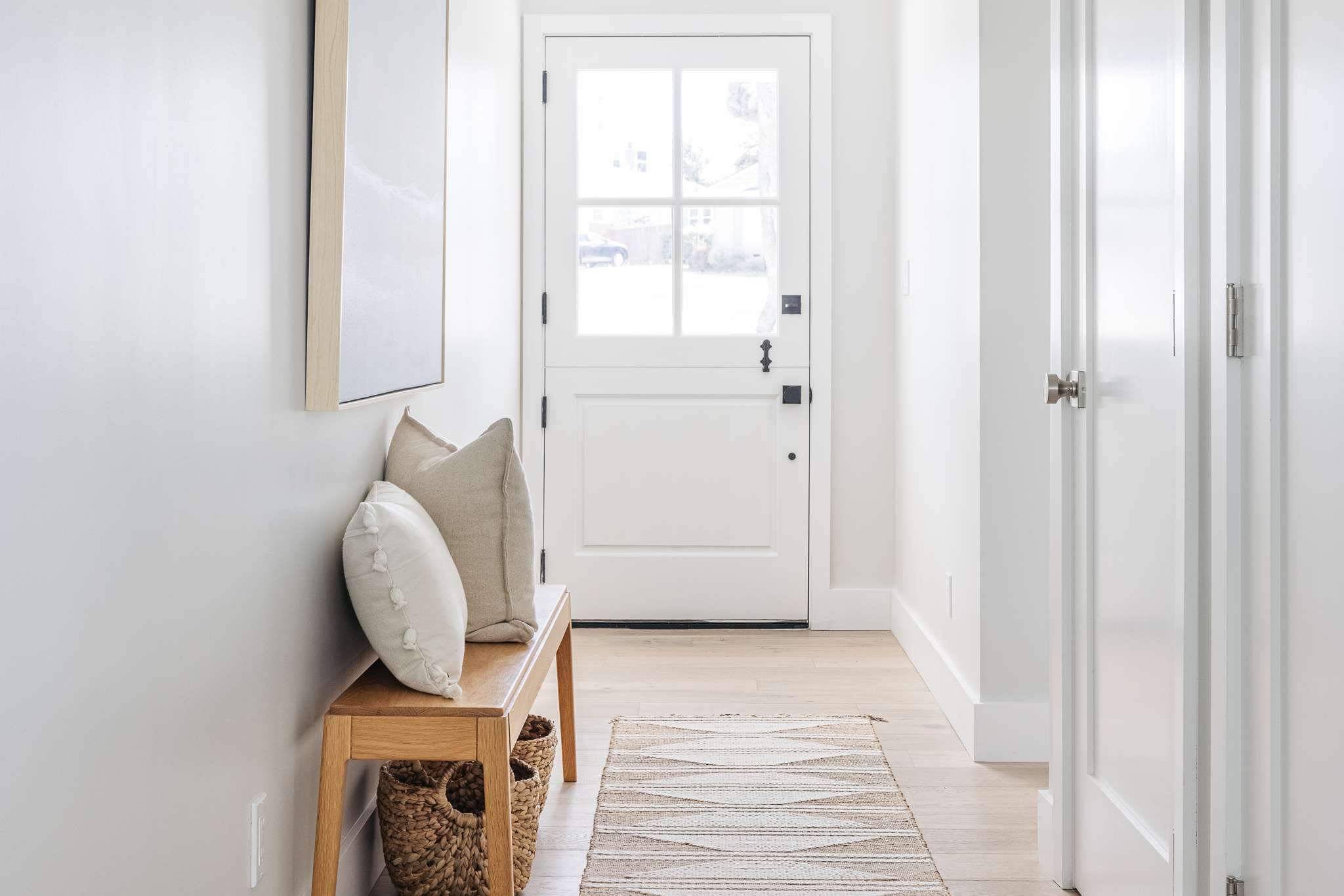 5 Outdated Entryway Trends That Designers Want Us To Quit