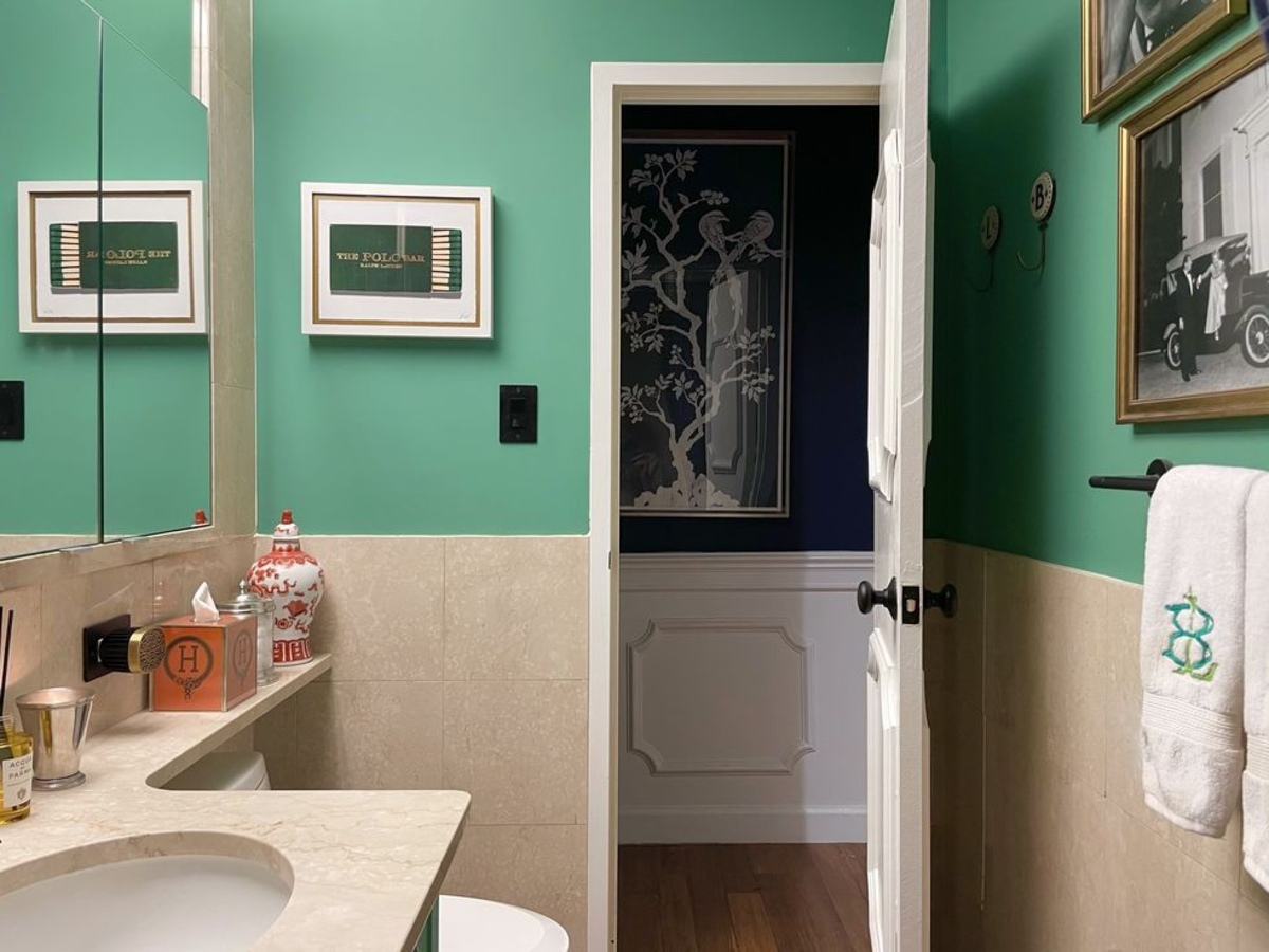 6 Colors That Will Transform Your Bathroom Into A Happier Space