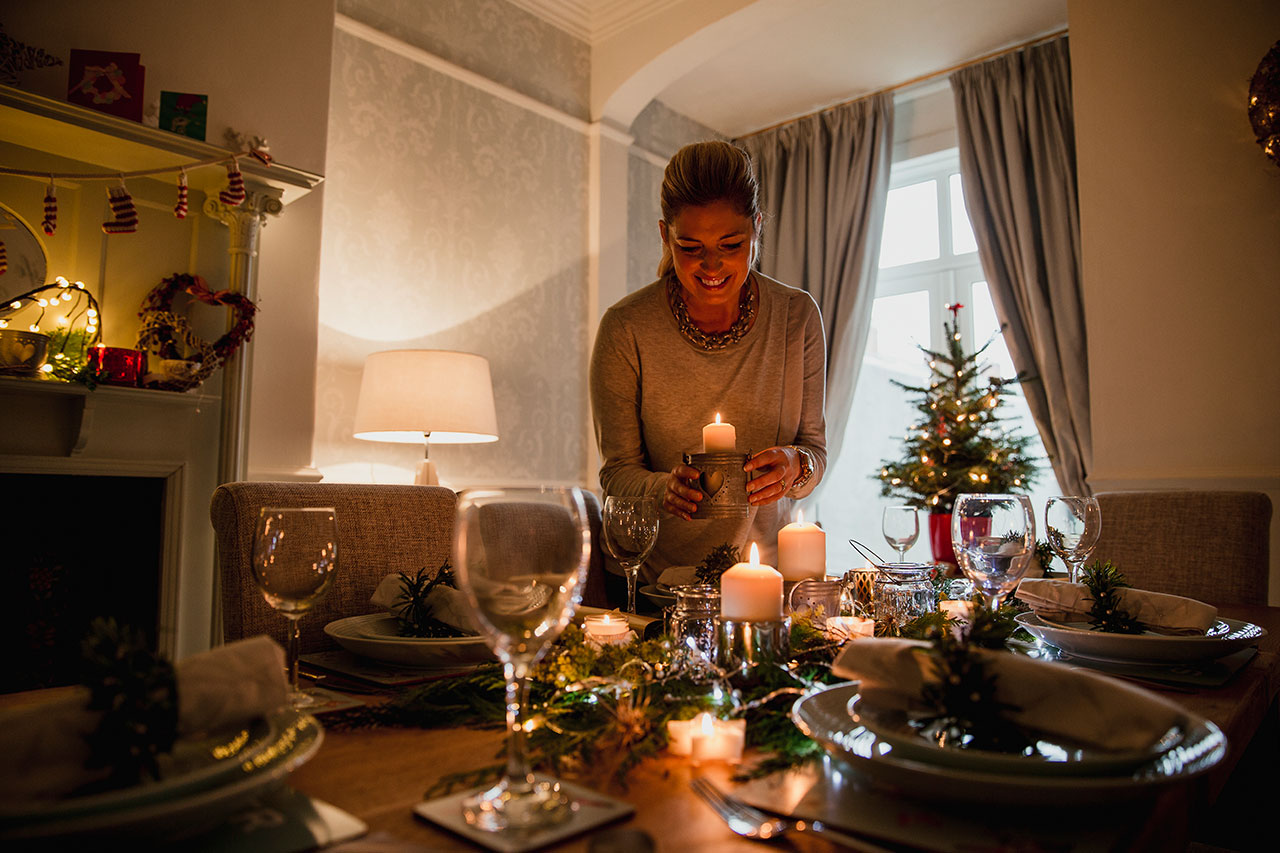 6 Easy Holiday Hosting Hacks To Make Cleanup A Breeze