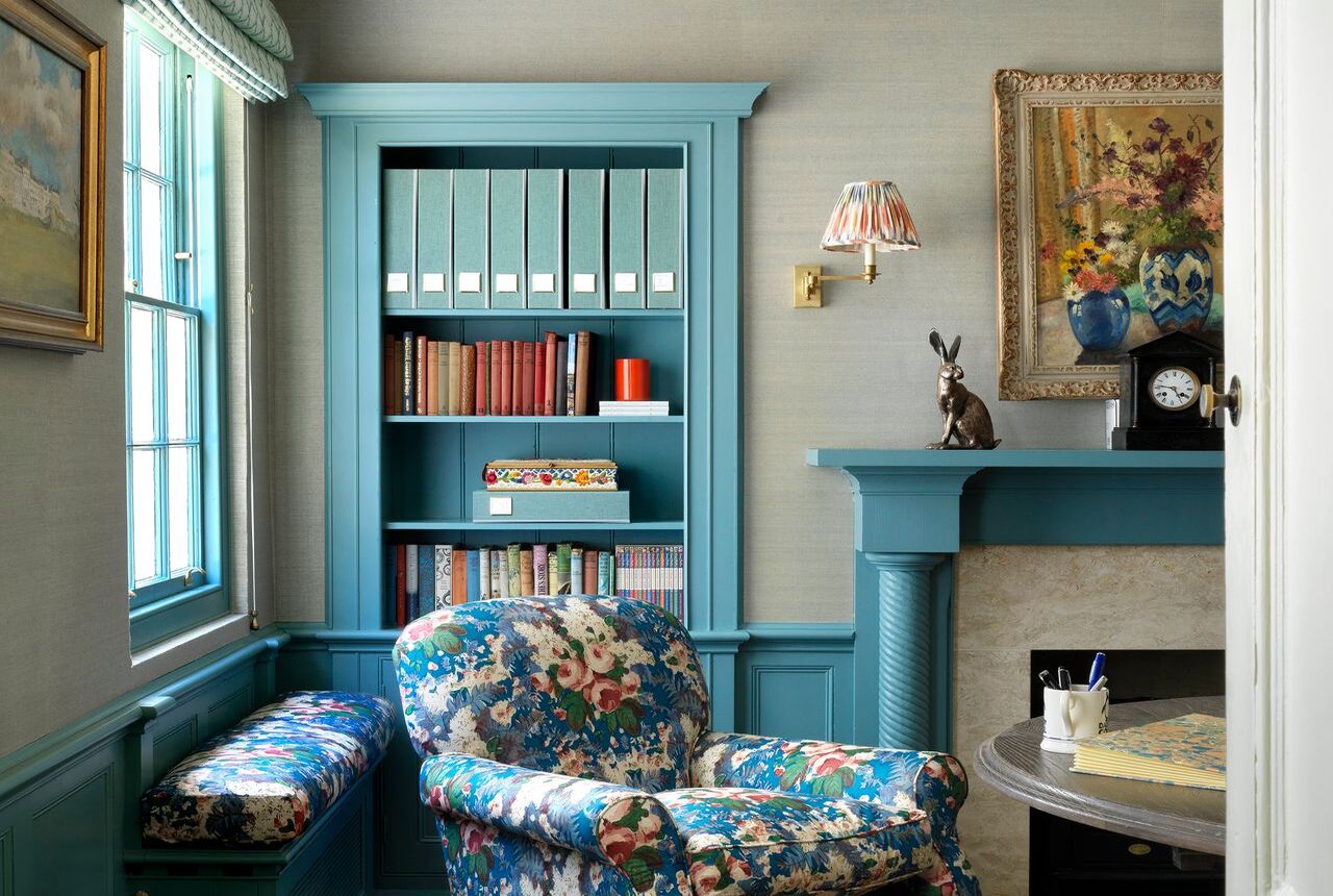 7 Colorful Millwork Ideas To Highlight Your Home’s Architecture