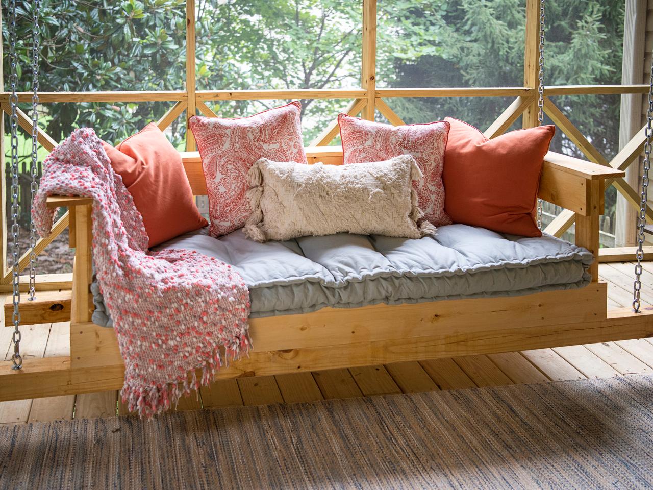 8 Daybed Porch Swing Ideas That Will Redefine Your Outdoor Space