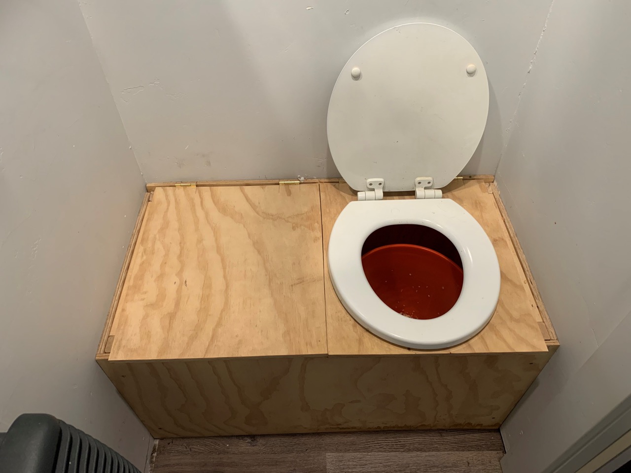 9 Amazing Bucket Toilet for 2024