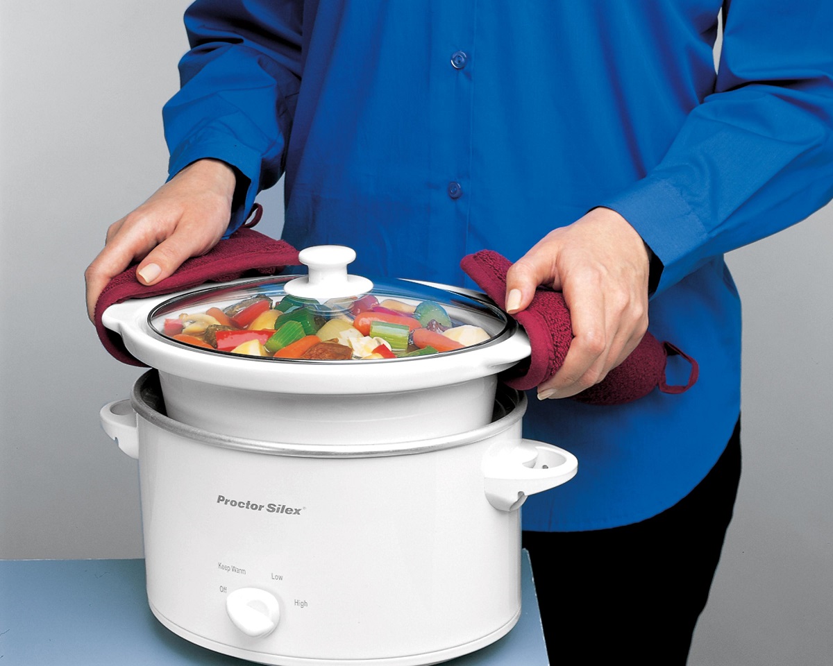 9 Superior Oval Slow Cooker For 2024