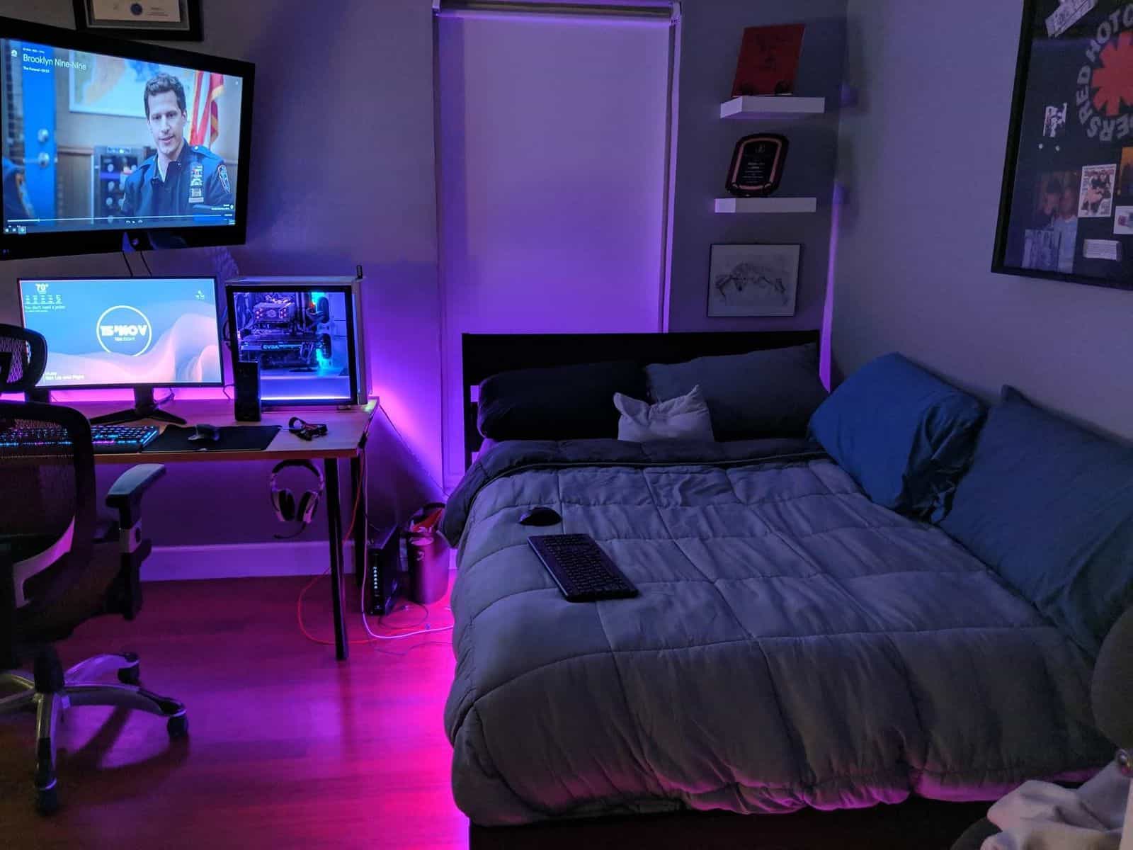 My gaming set up🎮  Gaming room setup, Cool rooms, Game room decor