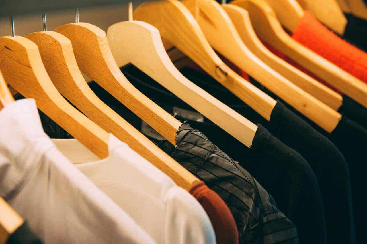How Do I Declutter My Clothes Fast? The Top 10 Strategies Organizers Swear By