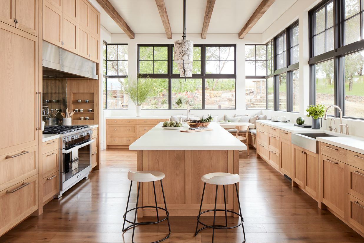 How Do I Make My Kitchen Look Farmhouse? 12 Elements Experts Always Include