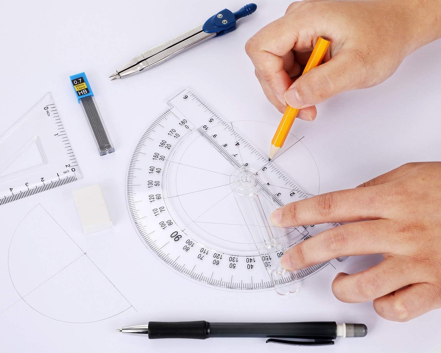 How Do You Use A Protractor