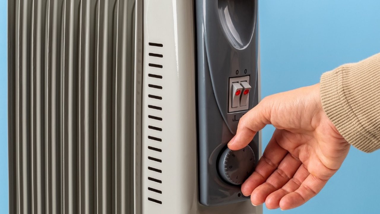 How Many Watts Does a Space Heater Use? | Storables