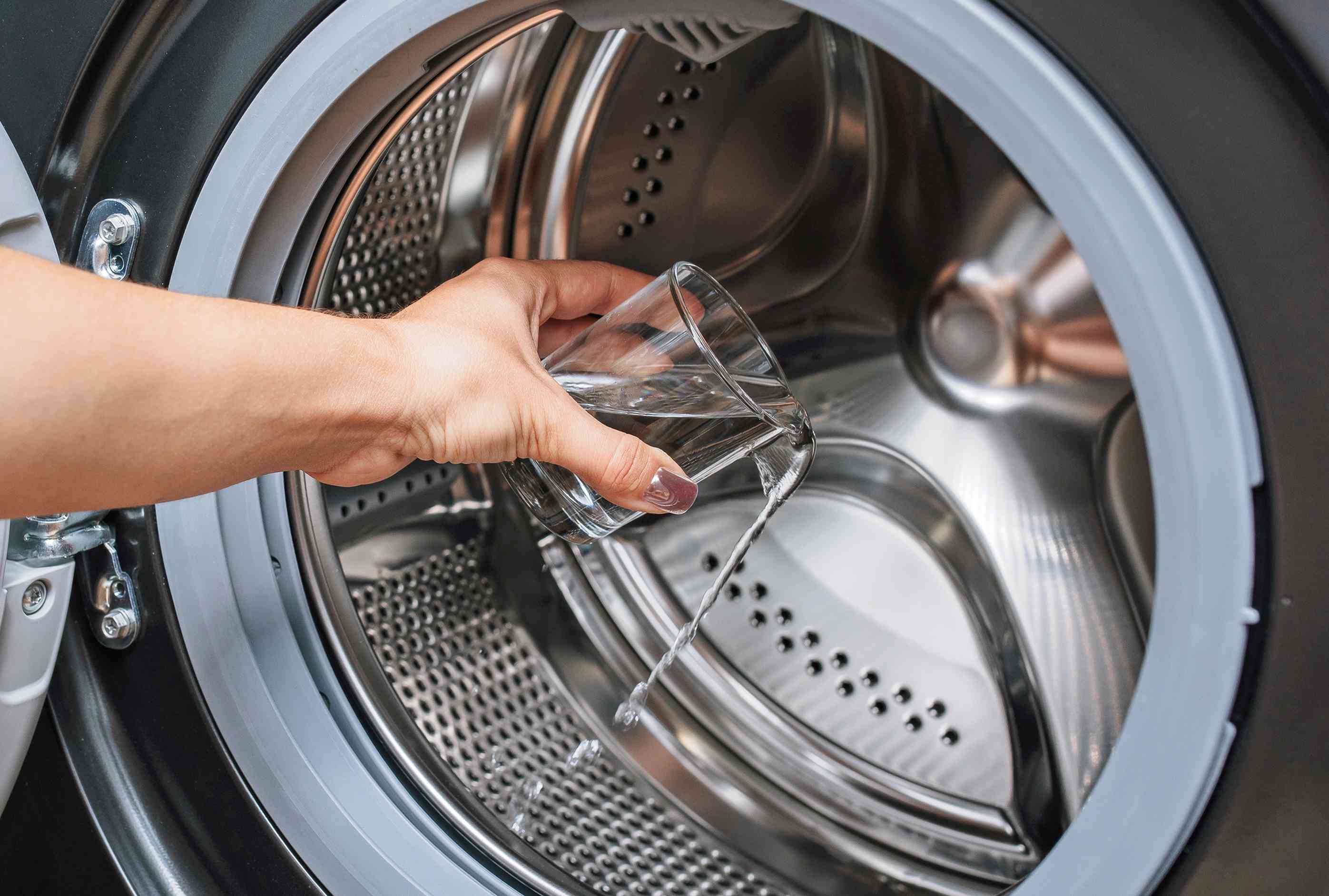 How Much Vinegar To Clean A Washing Machine?
