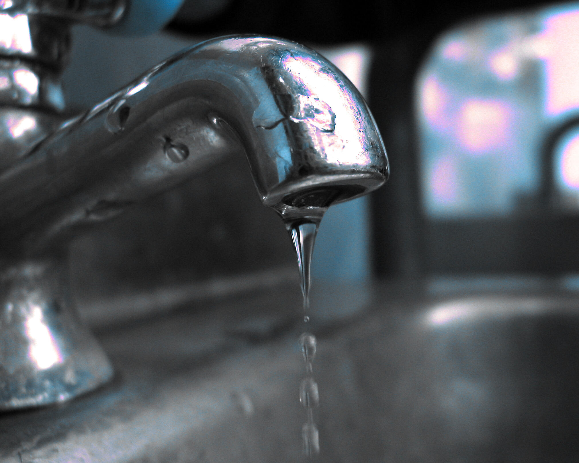 How Much Water Does A Leaking Faucet Waste
