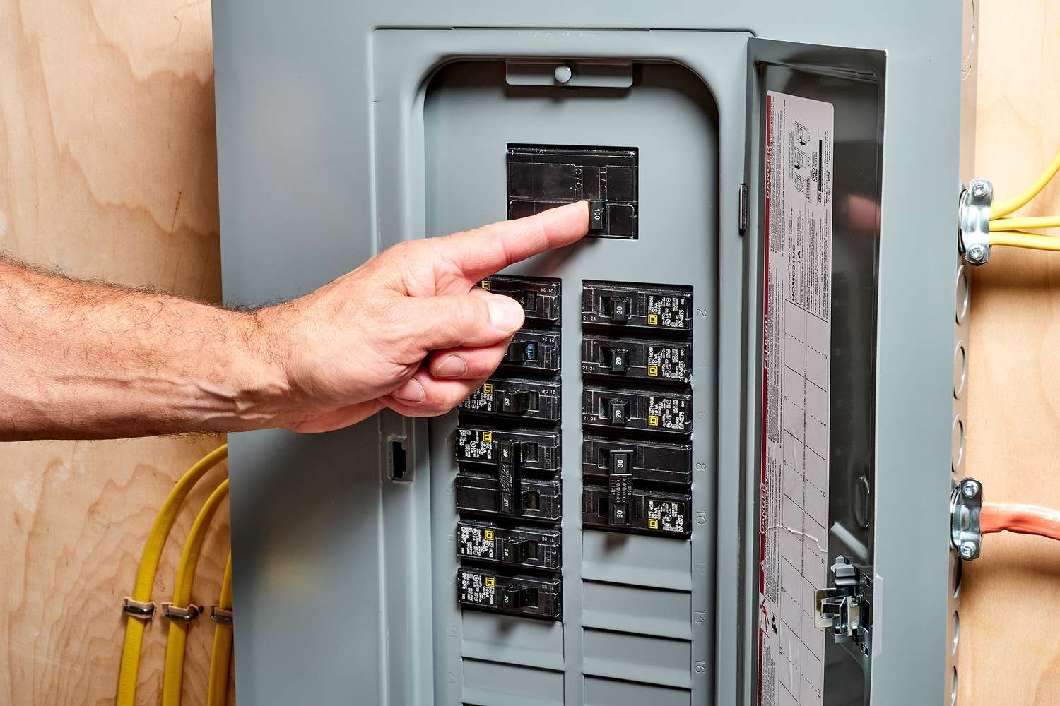 How To Change Circuit Breakers At Home