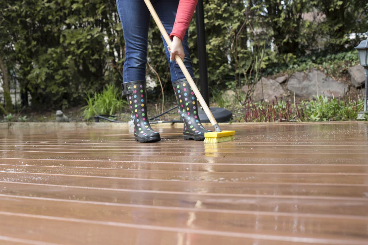 How To Clean A Deck To Remove Tough Stains And Grimy Buildup