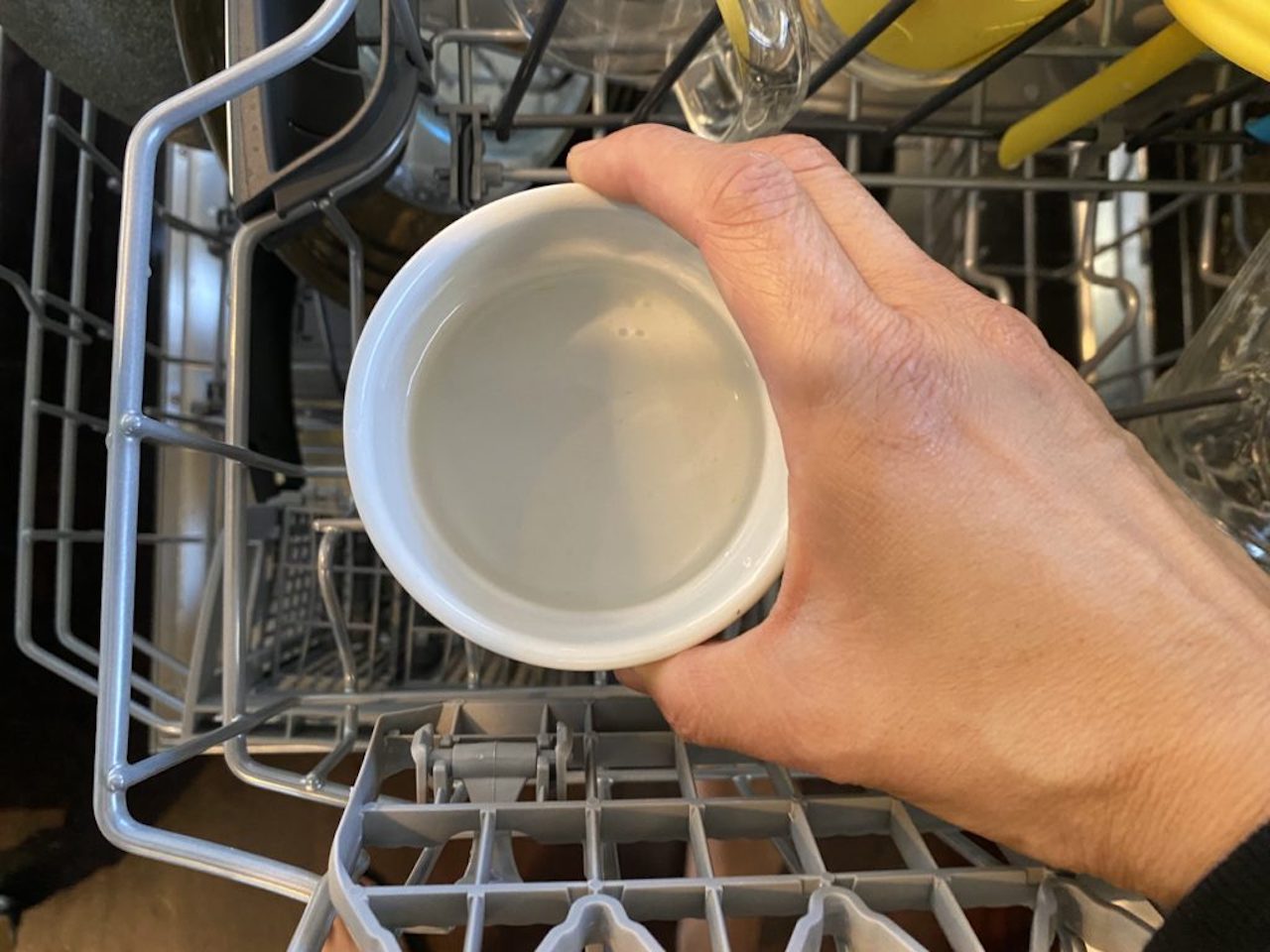 How To Clean A Dishwasher With Vinegar Safely