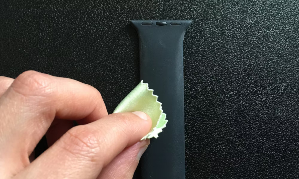 How To Clean An Apple Watch Band