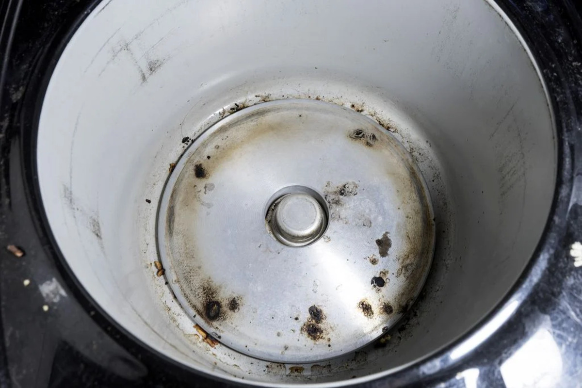 How To Clean Inside Of Rice Cooker