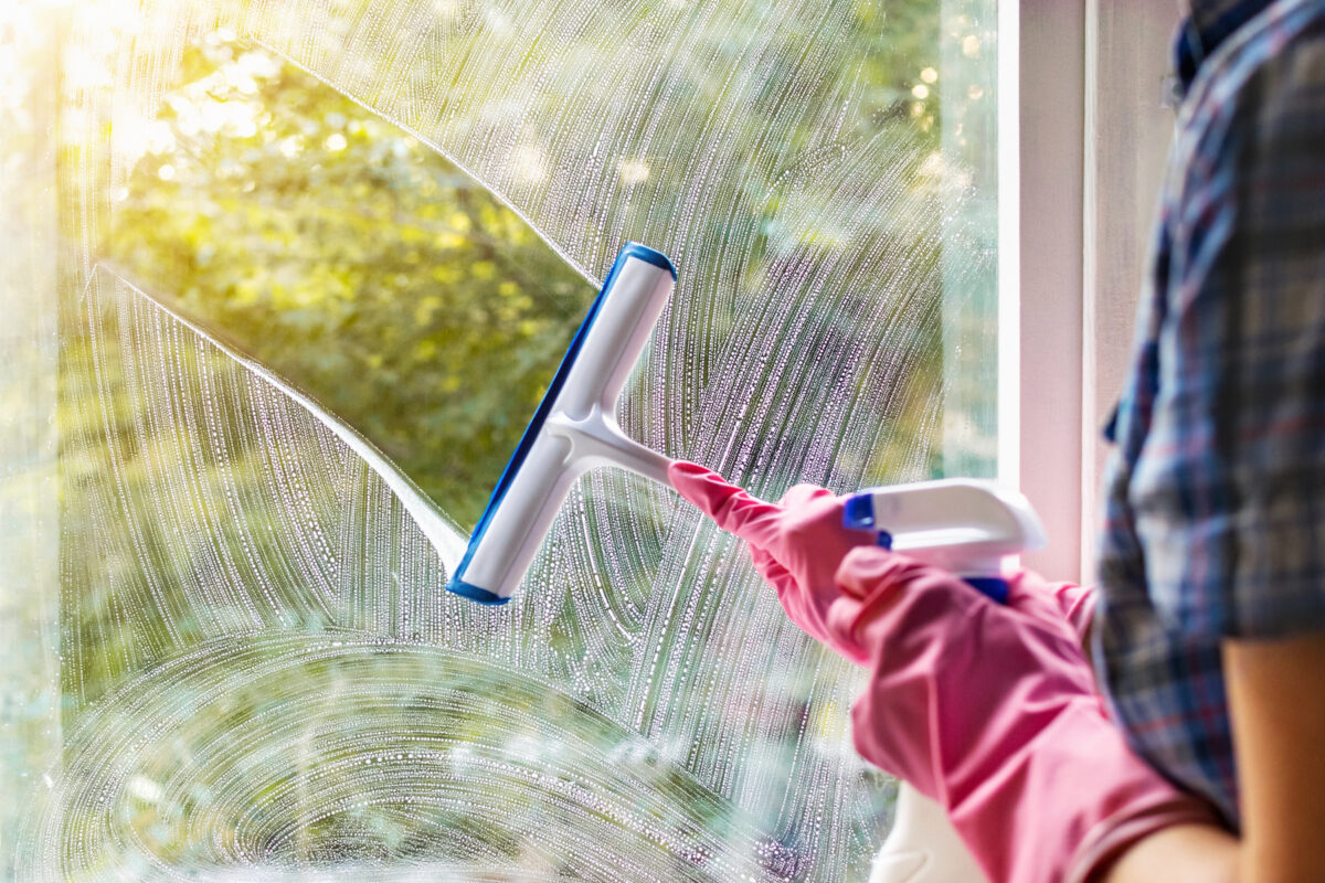 How To Clean Windows Inside And Out For Streak-Free Results