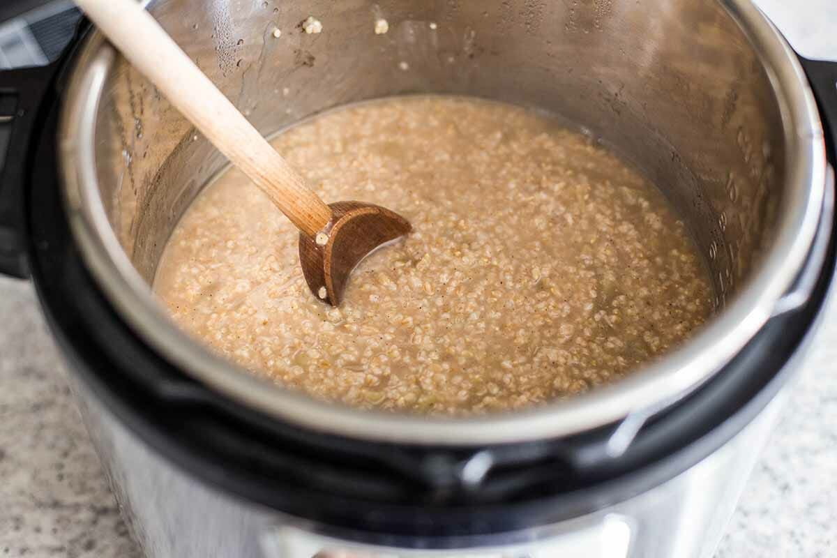 How To Cook Steel-Cut Oats In A Slow Cooker