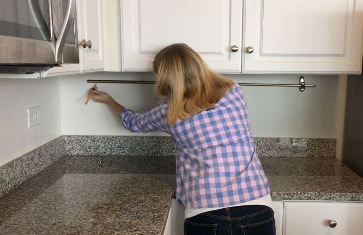 How To Declutter Countertops: 8 Steps To A Tidier Kitchen