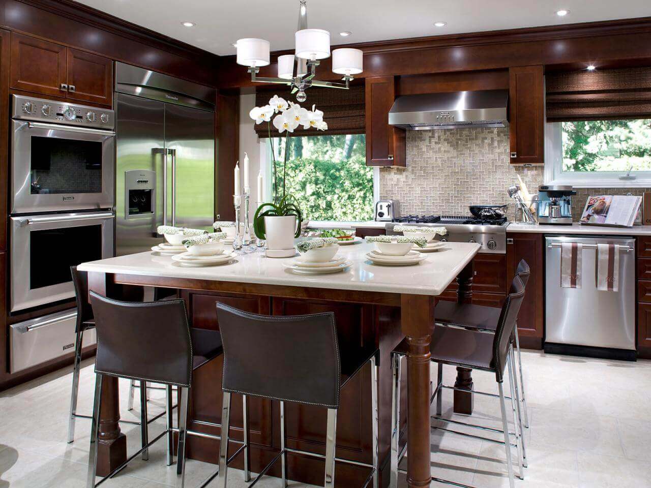 How To Design A Kitchen Island With Seating: 6 Experts Advise
