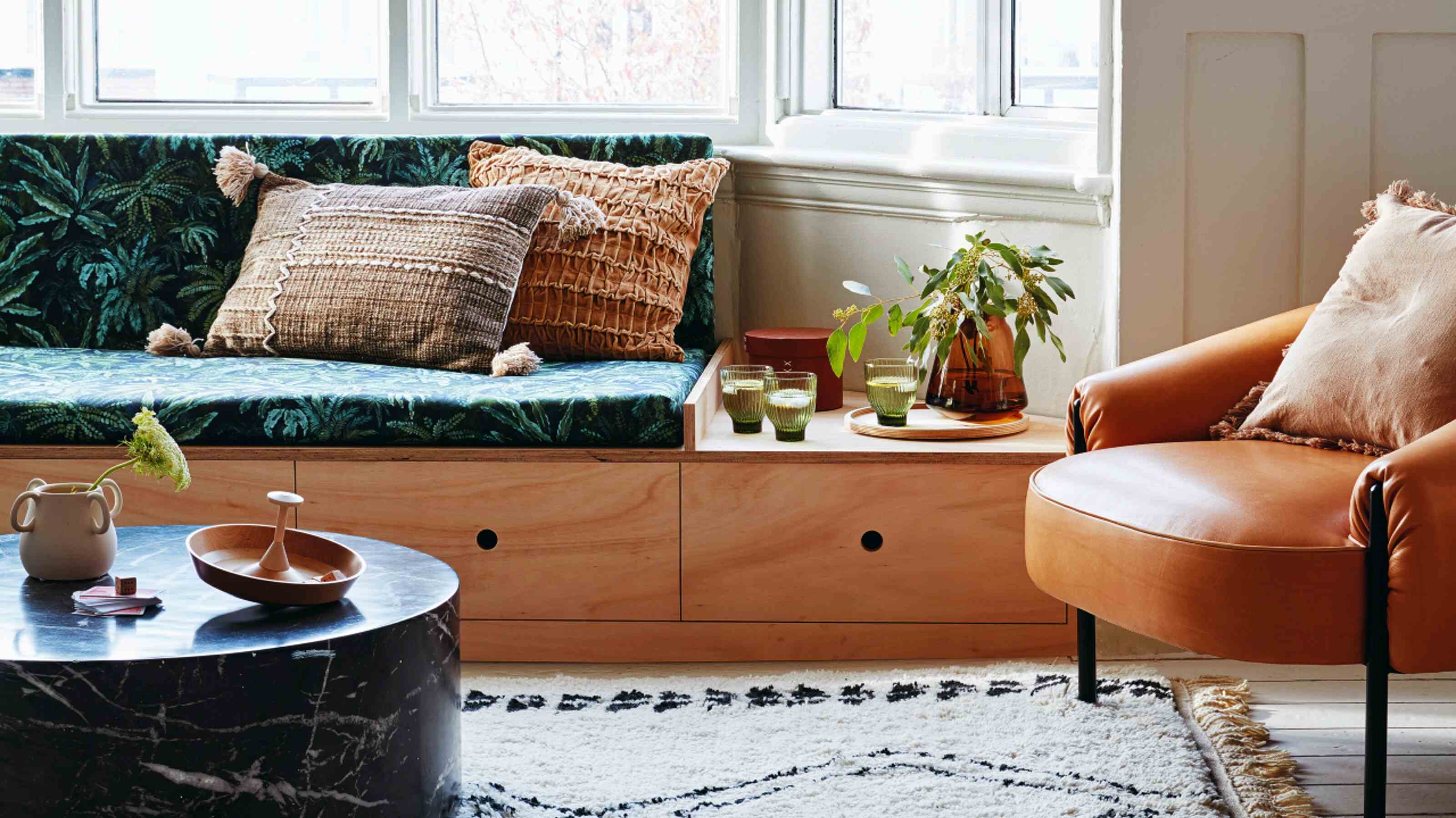 How To Fake Clean A Living Room Fast: 8 Expert Ideas