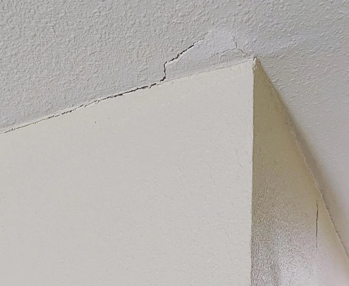 How To Fix Ceiling Cracks: 5 Steps To A Smoother Ceiling