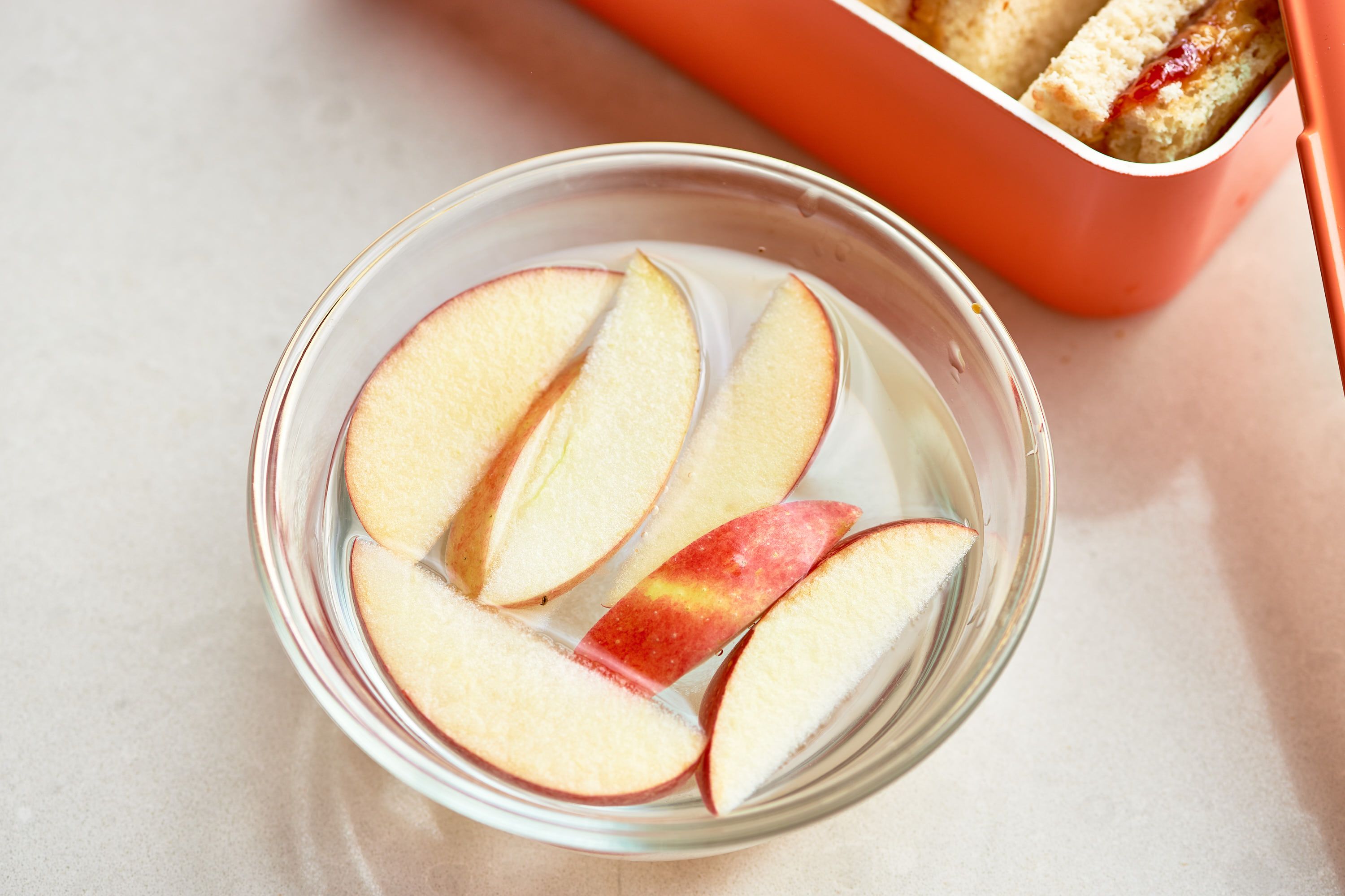 How To Keep Apples From Turning Brown In Lunch Box