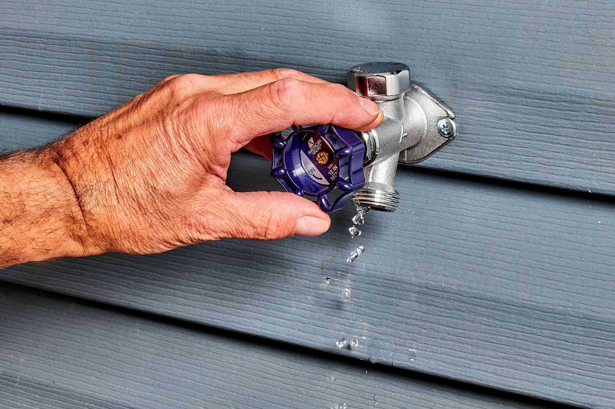 How To Replace An Outdoor Faucet Handle