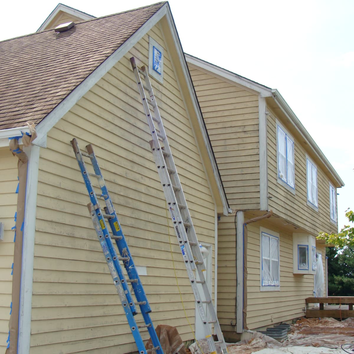 How To Stain Or Paint Cedar Shake Siding For A Pretty Finish