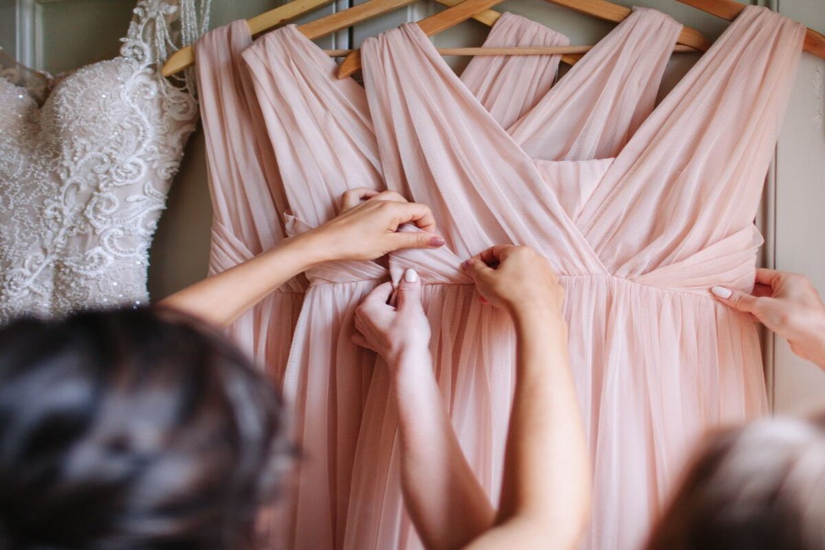 How To Steam A Bridesmaid Dress Without A Steamer