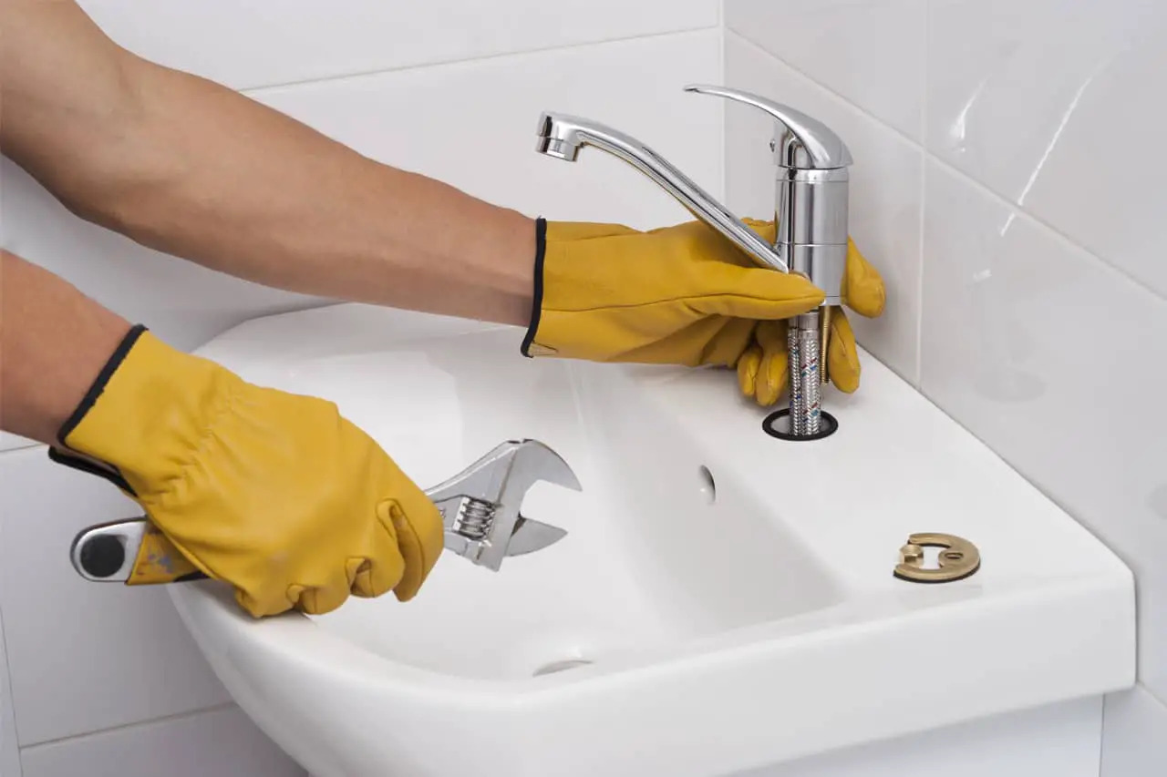 How To Tighten Moen Bathroom Faucet Handle