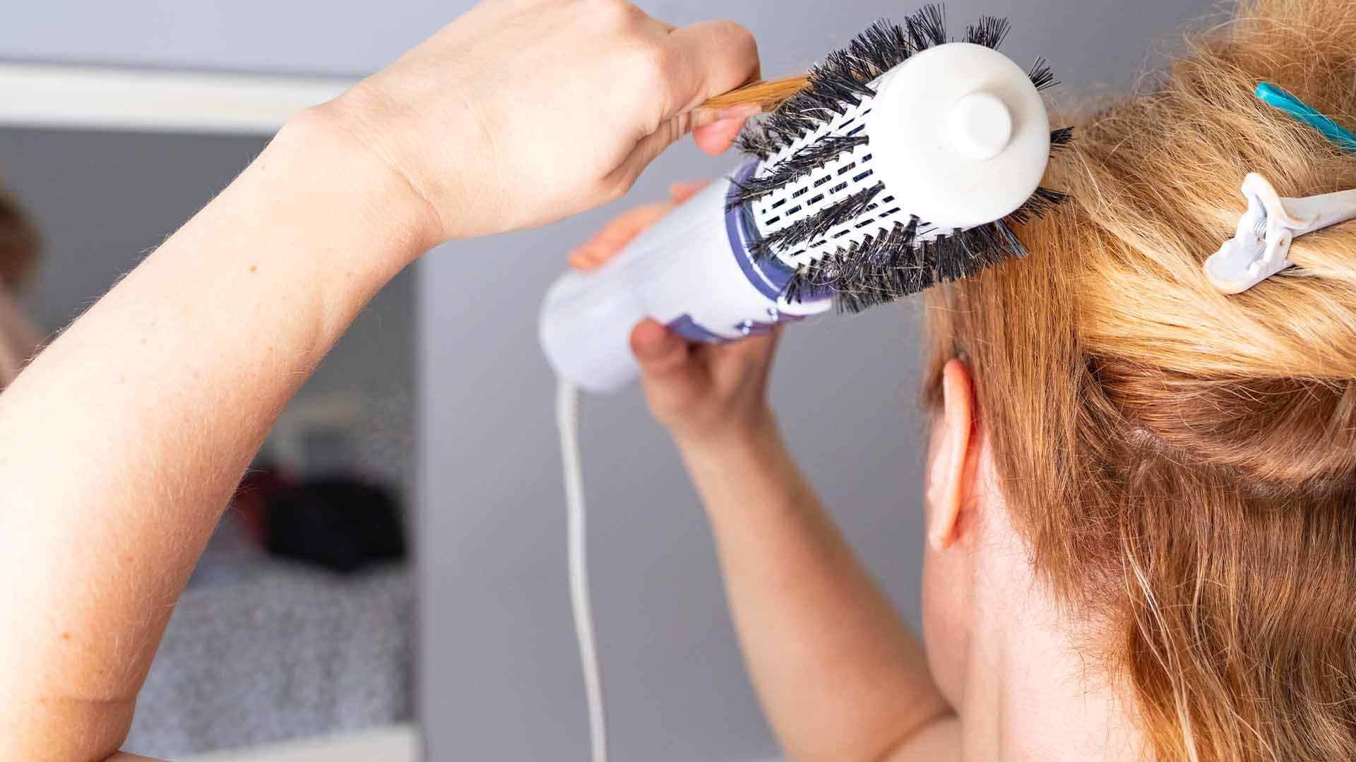 How To Use Hair Dryer Brush