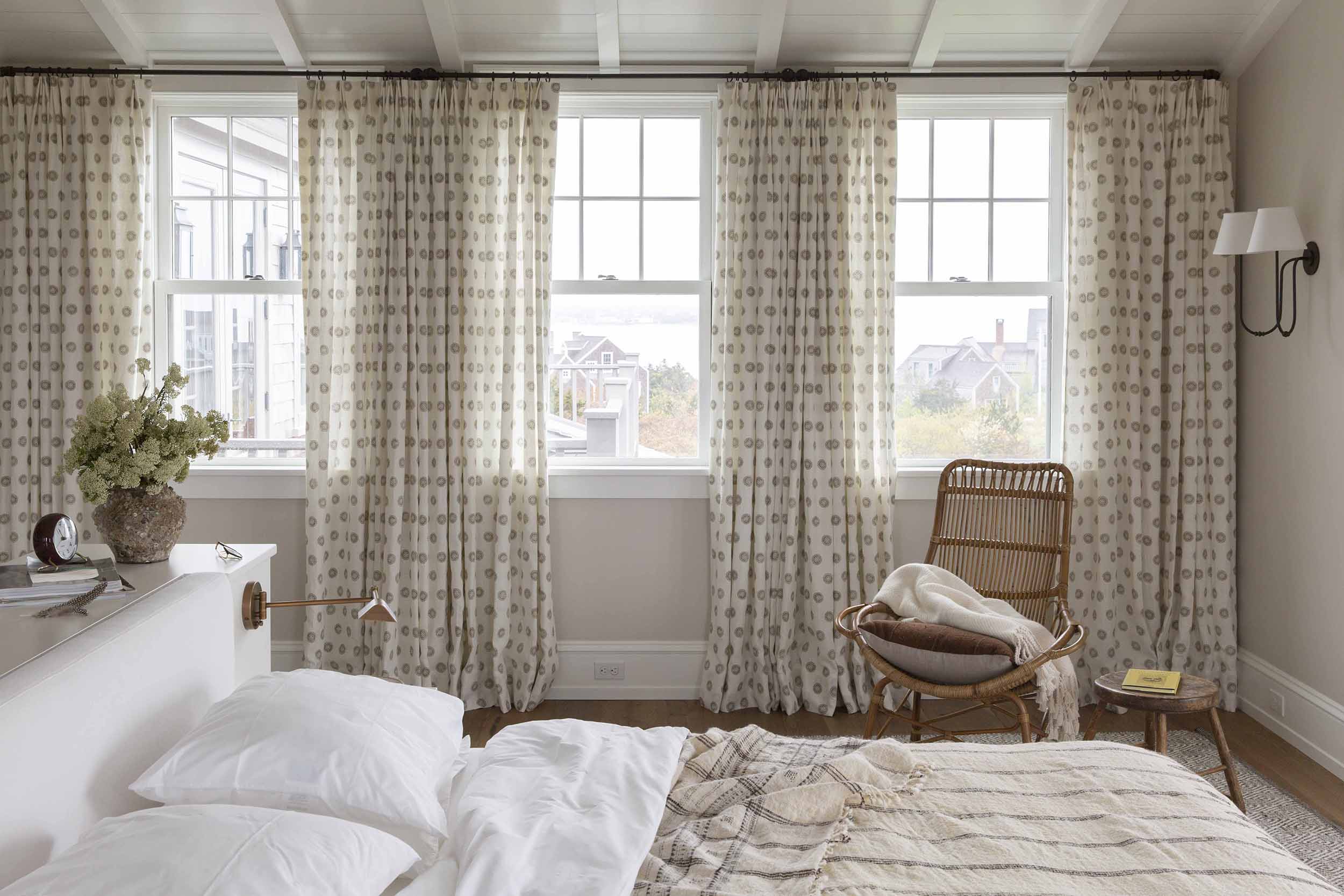 How Wide Should Curtain Panels Be? Knowhow For The Perfect Fit
