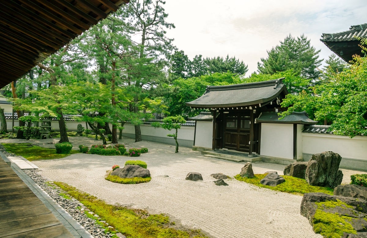 Japanese Garden Ideas: 11 Design Tips For A Zen Backyard