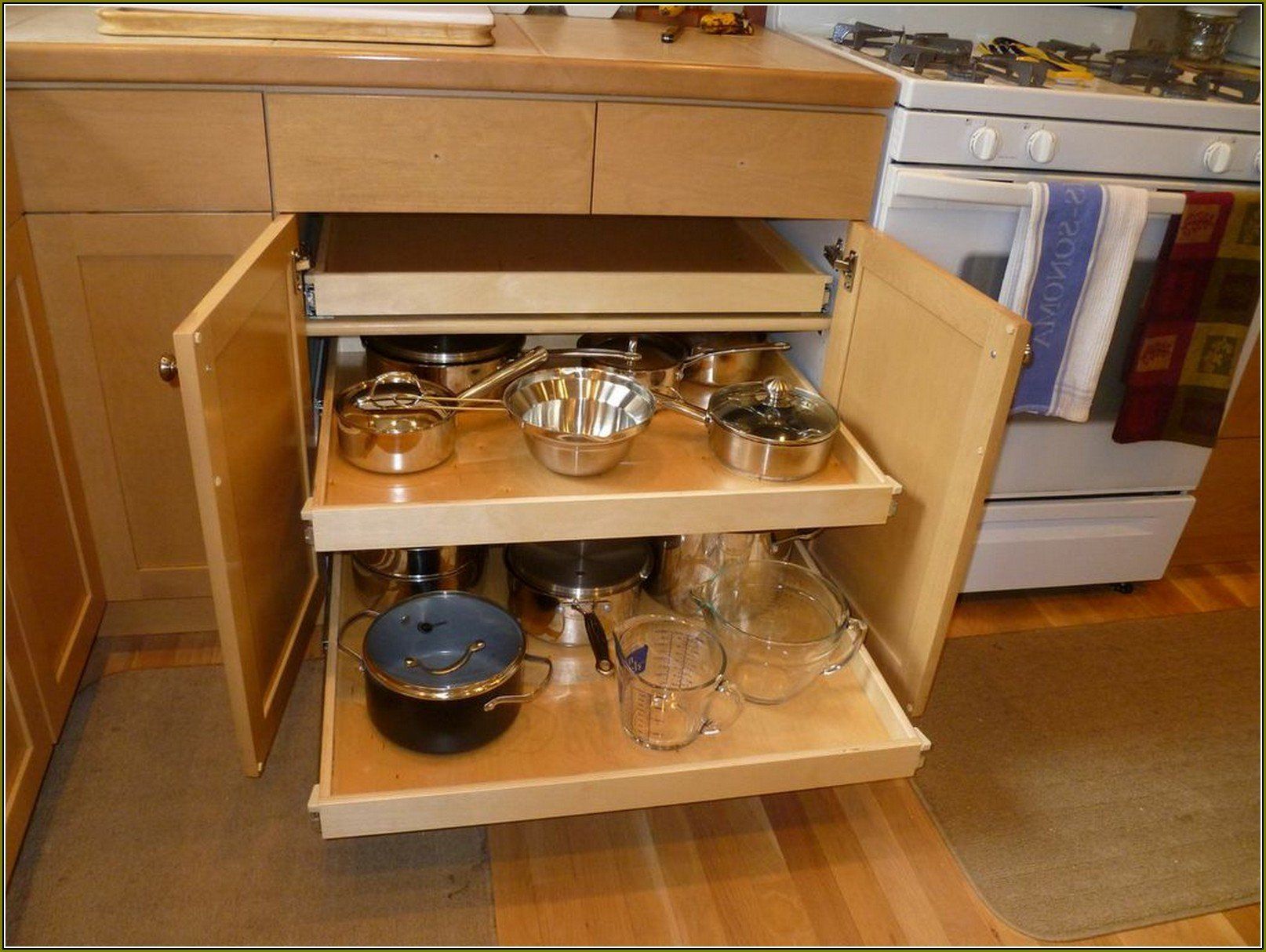 Kitchen Cupboard Storage Ideas: Tips For Designing Functional Cabinets