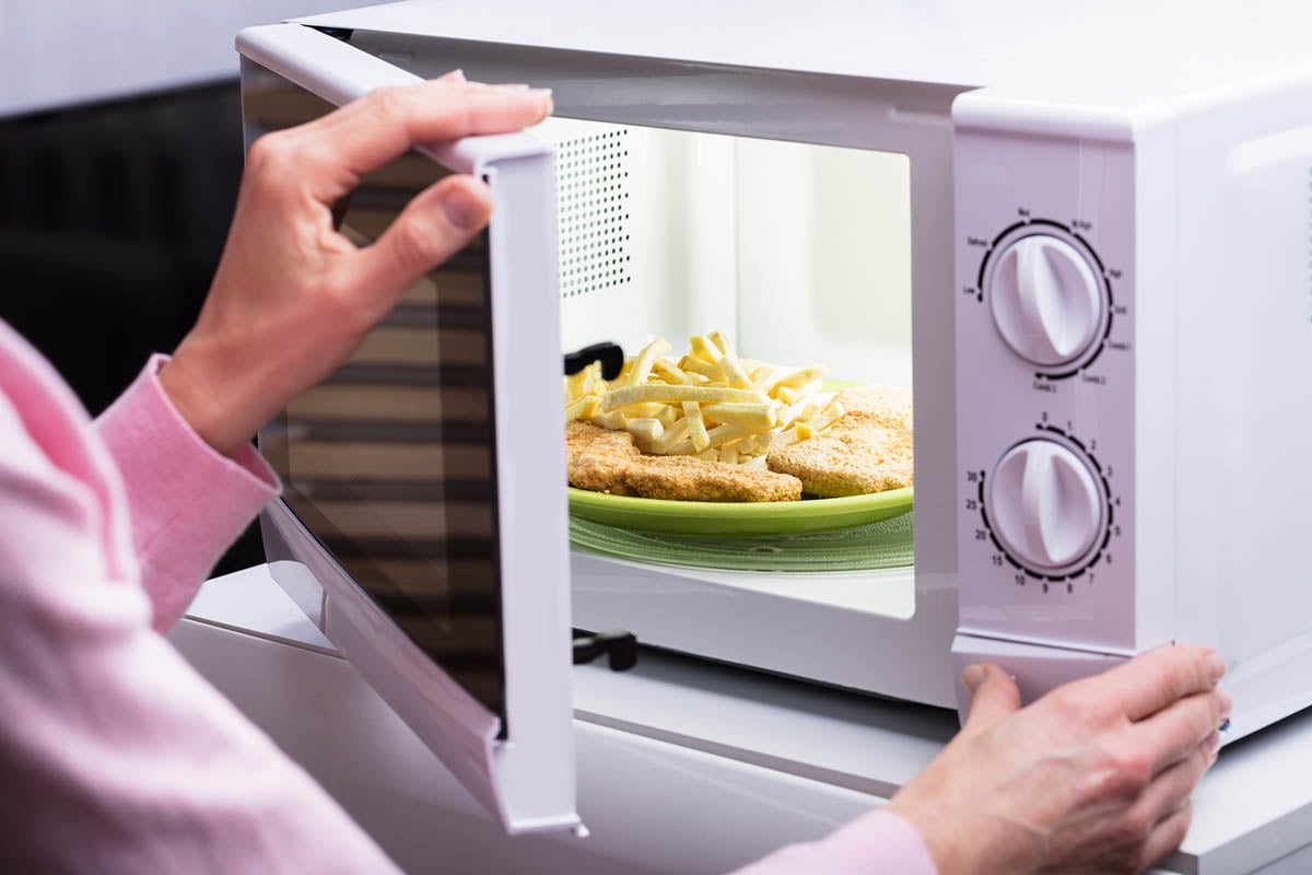 Microwave Oven Turns On When Door Is Open