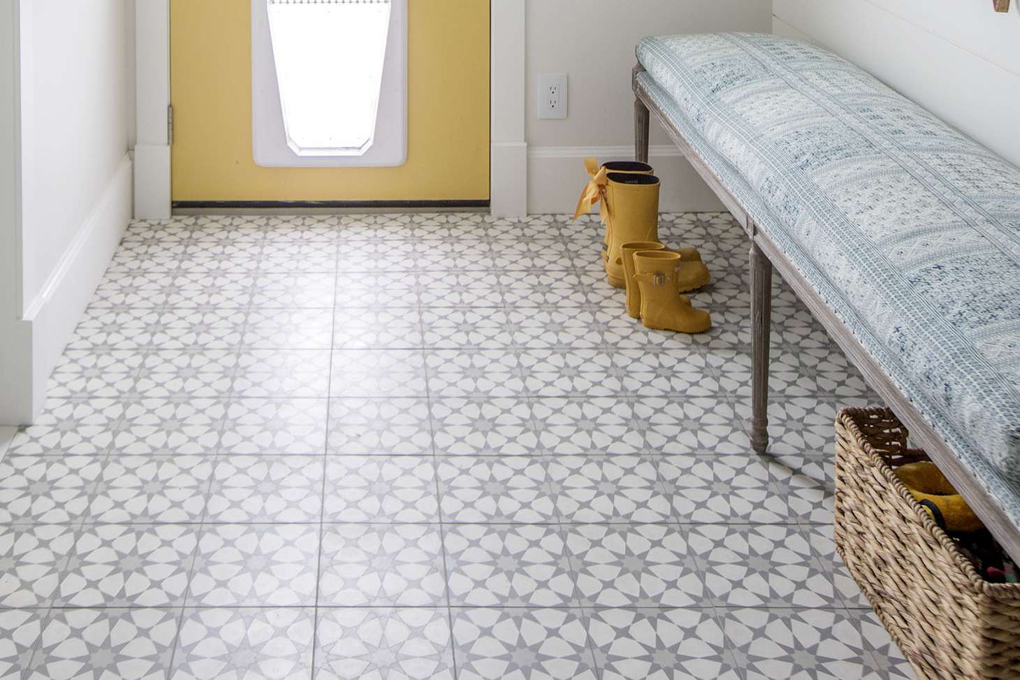 Modern Hallway Flooring Ideas: 10 Expert Tips For Entryways