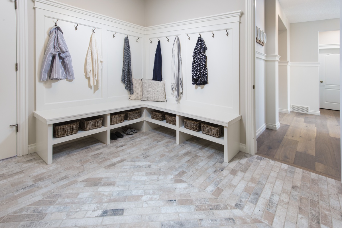 Mudroom Tiles Ideas – How To Choose Hardwearing Tiles For Your Space