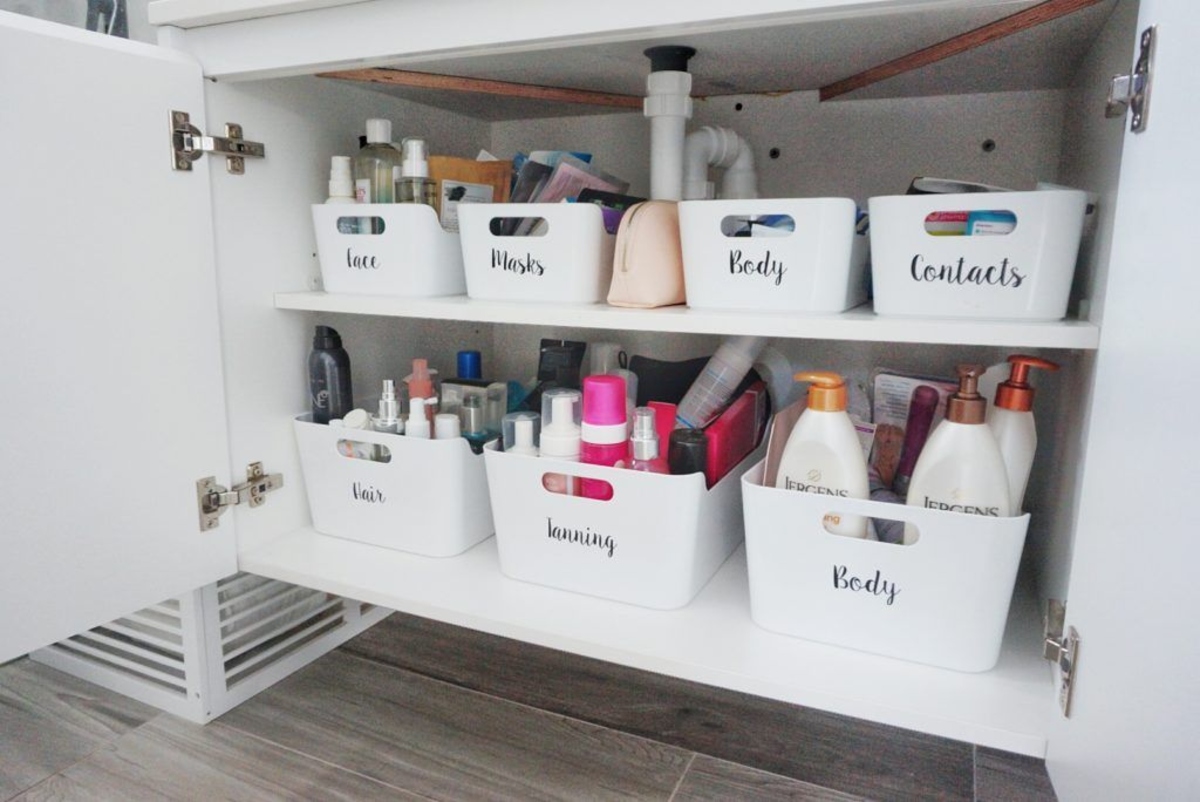 Organizing A Bathroom: 10 Ways To Bring Order To The Space