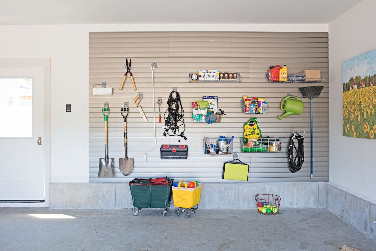 Organizing A Garage: 10 Expert Ways To Keep Clutter In Check