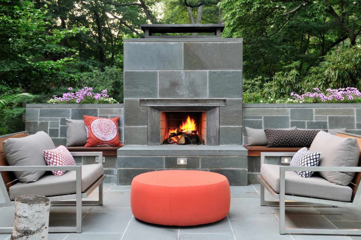 Outdoor Fireplace Ideas:13 Ways To Warm Up Your Backyard