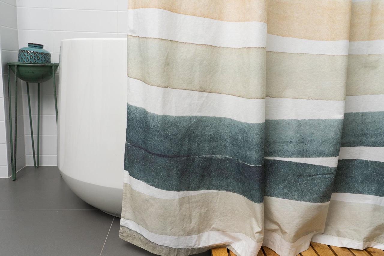 Shower Curtain Ideas: 10 Designs To Instantly Upgrade Your Bathroom