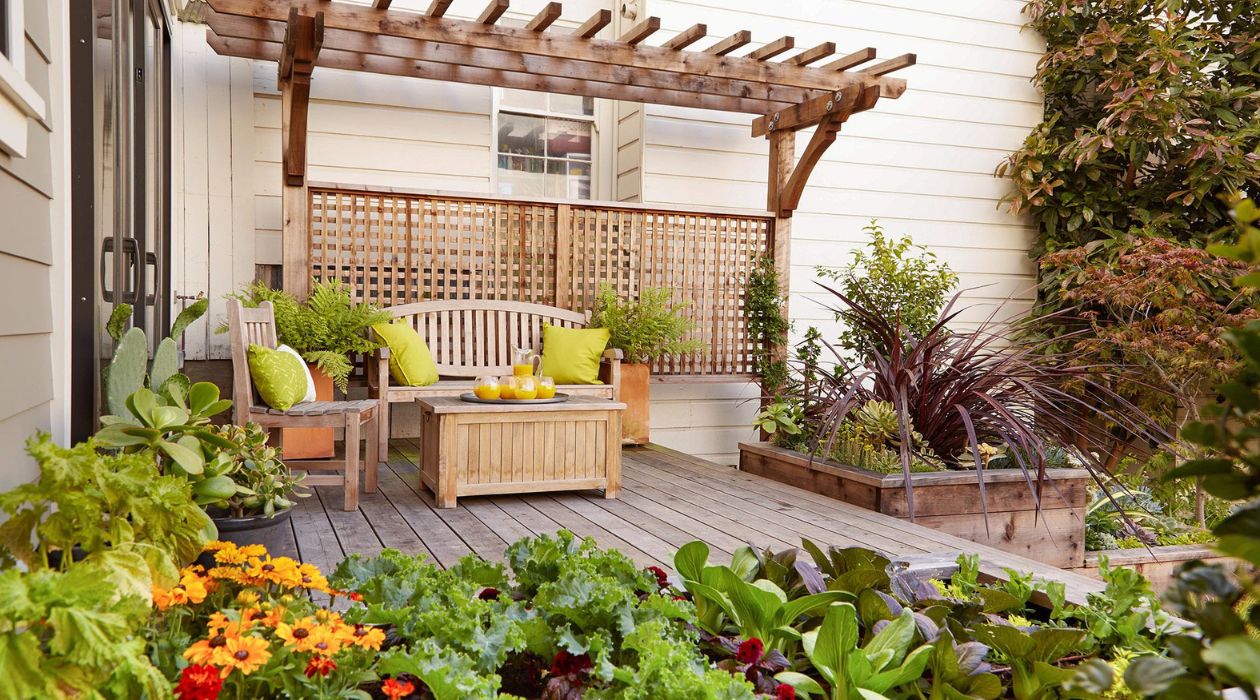 Small Backyard Landscaping Ideas: 15 Designs For Tiny Spaces